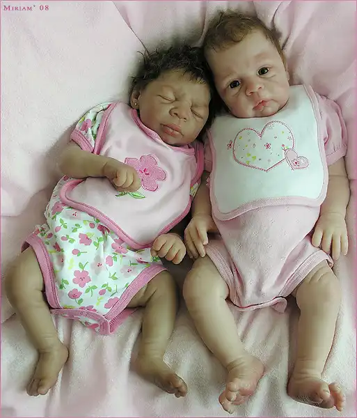 2433837594 85C82beb7f Z